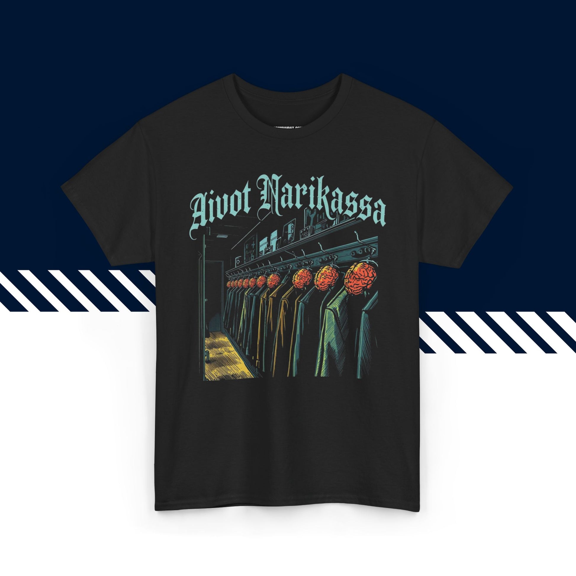 Musta puuvillainen t-paita, hauskat paidat, suomipaidat.comin Aivot narikassa -tekstipainatus, unisex-malli.