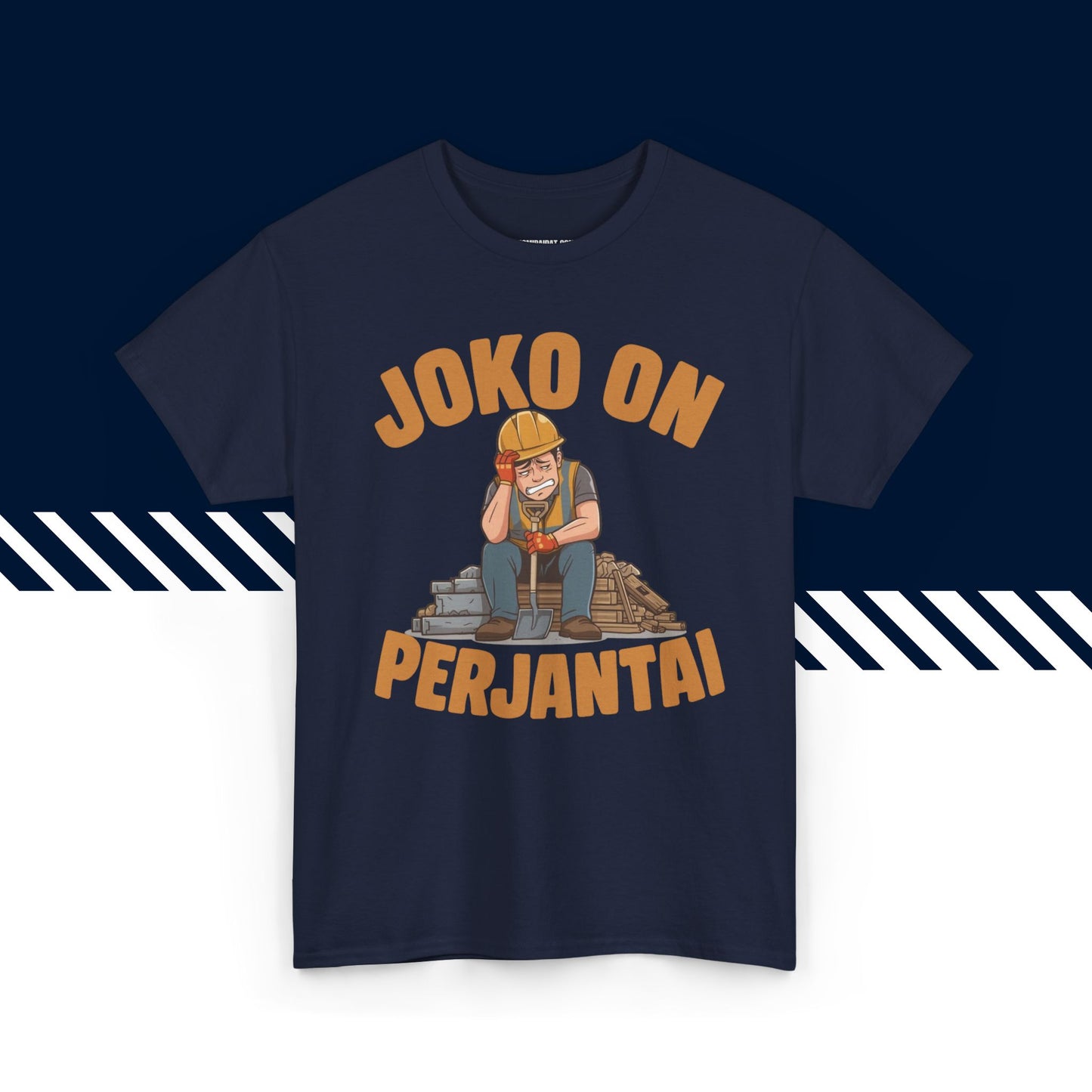 Tummansininen puuvillainen t-paita miehille, hauskat paidat, Joko on perjantai -tekstipainatus, unisex.