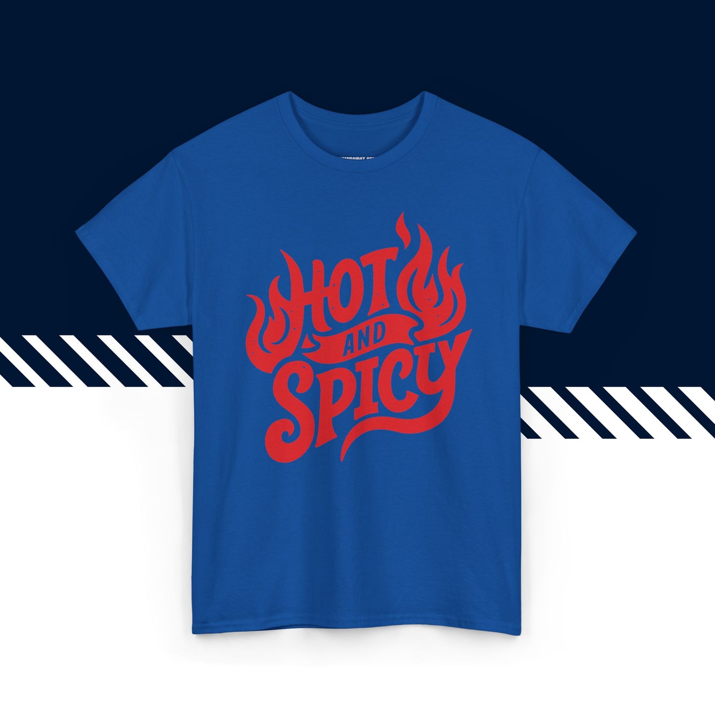 Sininen puuvillainen t-paita, hauskat printtipaidat, Hot and Spicy -tekstipainatus, unisex-malli.