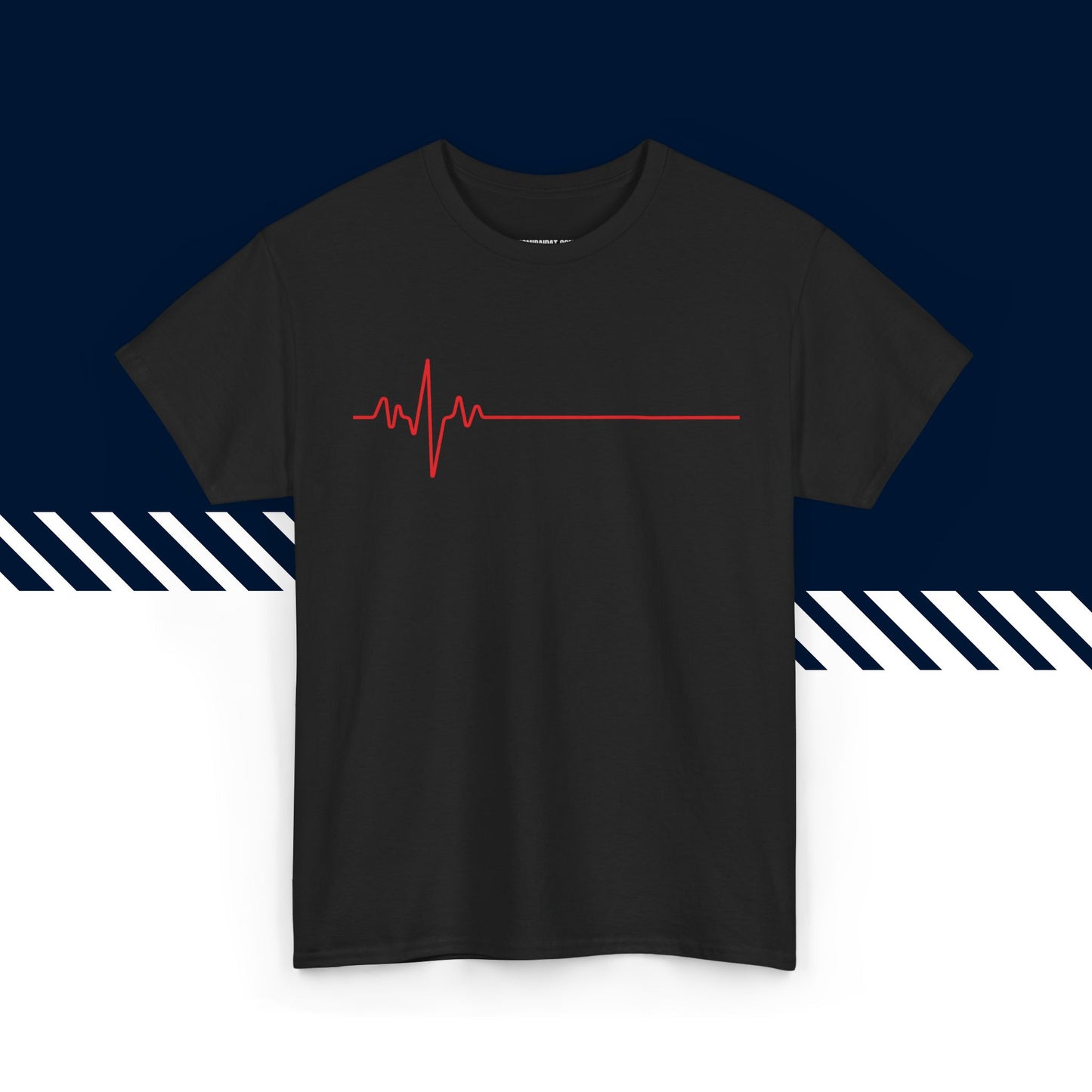 Musta puuvillainen t-paita, hauskat paidat, suomipaidat.comin Sydänkäyrä-kuvio, unisex-malli.