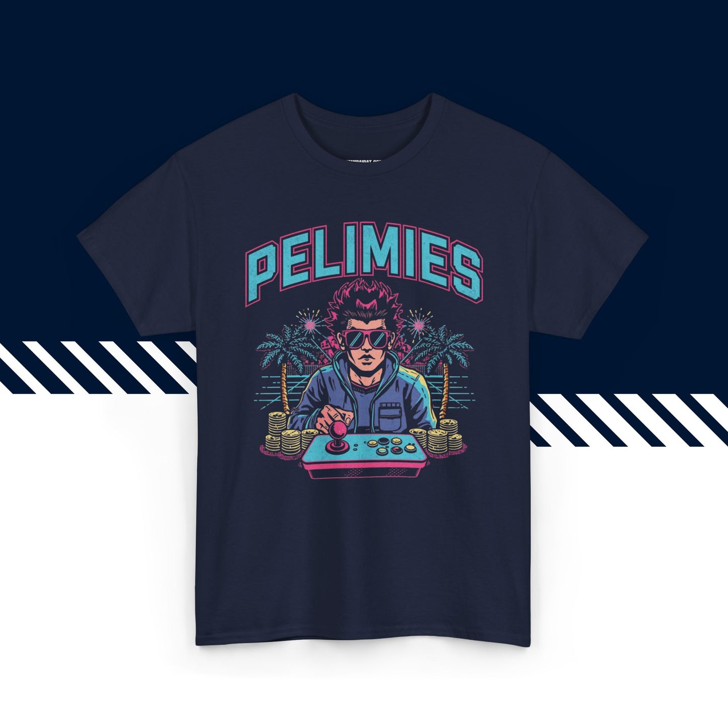 Tummansininen 100% puuvillainen suomi paita, Pelimies-teksti ja kuvio, hauskat t-paidat.