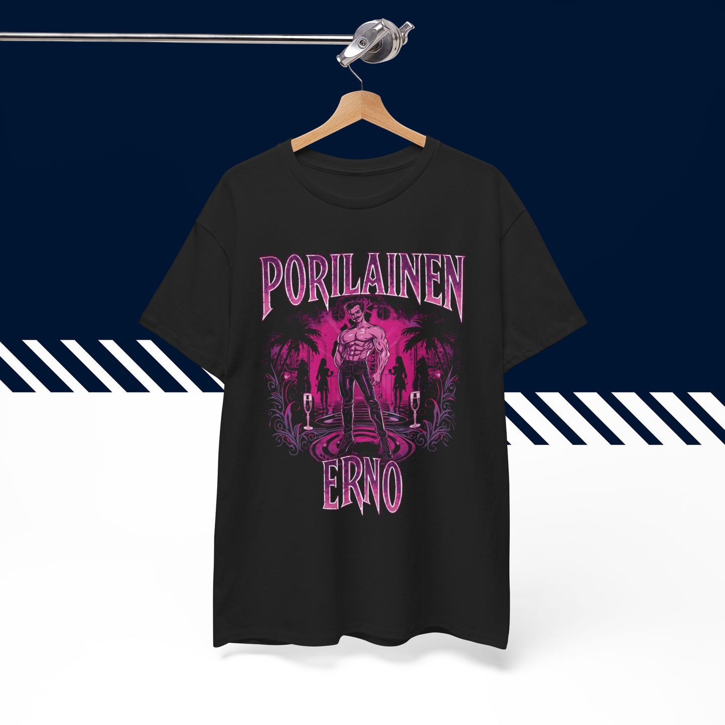 Musta puuvillainen, suomi t-paita, suomipaidat.comin Porilainen erno-tekstipainatus henkarilla, unisex-malli.