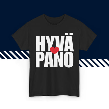 Musta puuvillainen t-paita, hauskat paidat, suomipaidat.comin Hyvä pano -tekstipainatus, unisex-malli.
