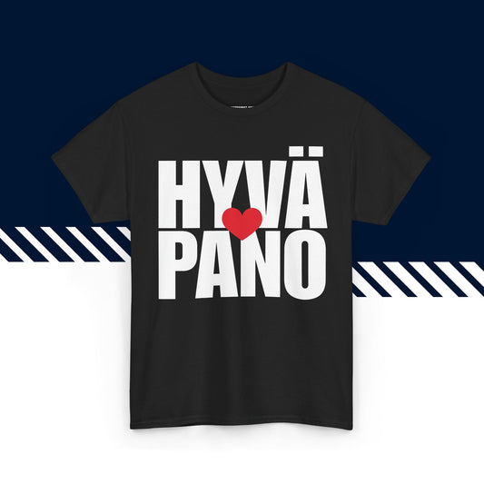 Musta puuvillainen t-paita, hauskat paidat, suomipaidat.comin Hyvä pano -tekstipainatus, unisex-malli.