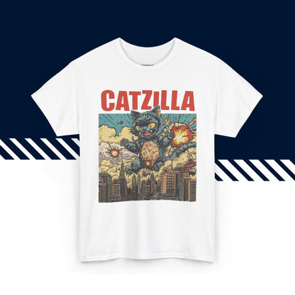 Valkoinen puuvillainen t-paita, hauskat paidat, suomipaidat.comin Catzilla-tekstipainatus, unisex-malli.