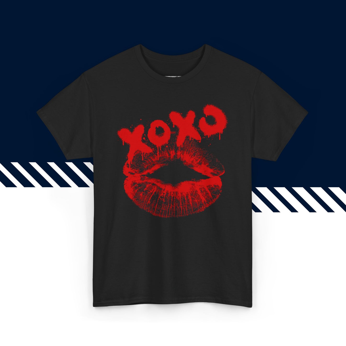 Musta 100% puuvillainen suomi paita, XOXO-teksti ja kuvio, hauskat t-paidat.