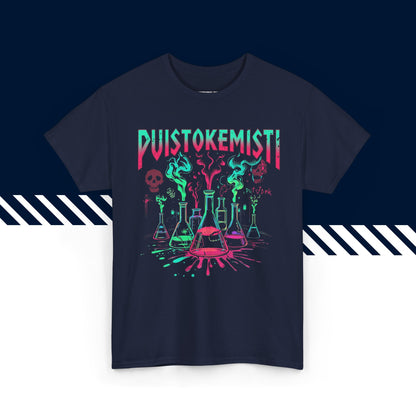 Tummansininen puuvillainen t-paita, hauskat paidat, Puistokemisti-tekstipainatus, rento malli.