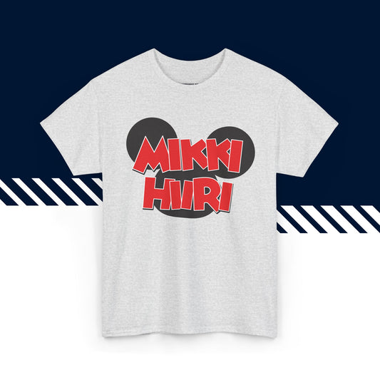 Harmaa hauska paita, Mikki Hiiri -teksti ja kuvio, rento malli, suomi t-paidat.