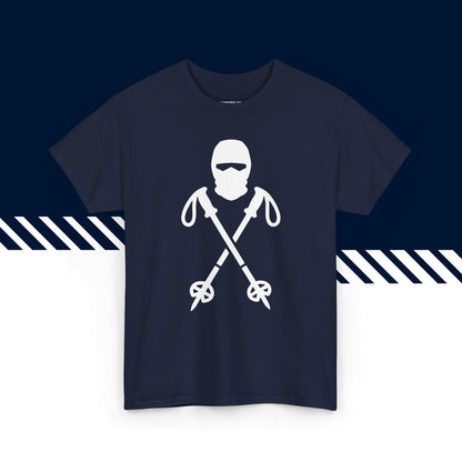Tummansininen puuvillainen t-paita, hauskat printtipaidat, Hiihtomafia-tekstipainatus, unisex-malli.