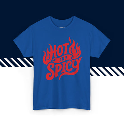 Sininen puuvillainen t-paita, hauskat printtipaidat, Hot and Spicy -tekstipainatus, unisex-malli.