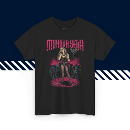 Musta puuvillainen t-paita, hauskat paidat, suomipaidat.comin Mukava Seija -tekstipainatus, naisten ja unisex-malli.
