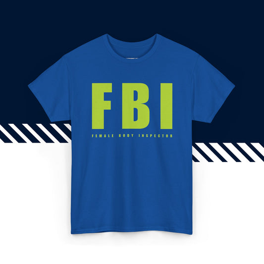 Sininen puuvillainen t-paita, hauskat paidat, suomipaidat.comin FBI-tekstipainatus, unisex-malli.