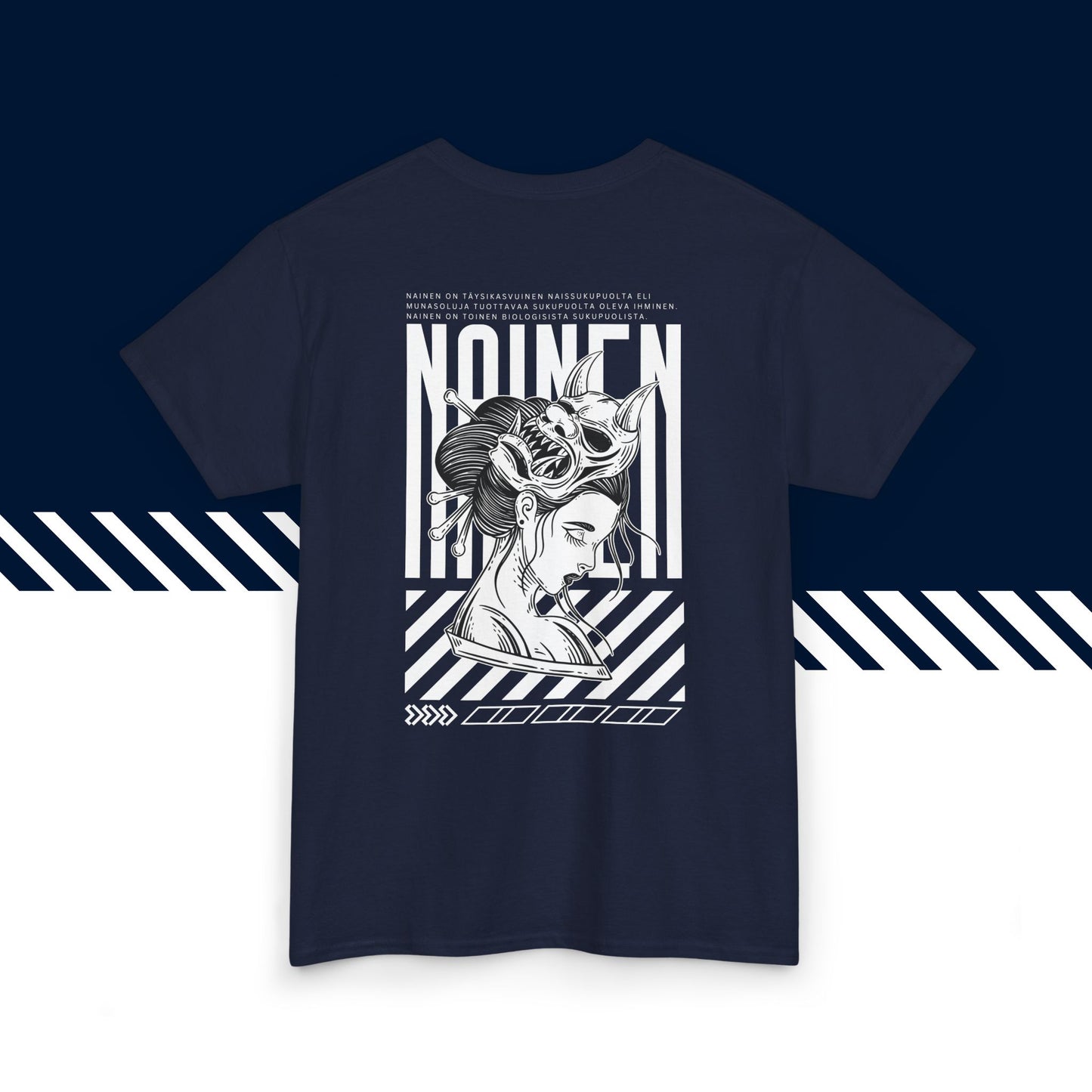 Tummansininen puuvillainen suomi paidat, hauskat printtipaidat, Nainen -selkäpainatus, naisten ja unisex-malli.