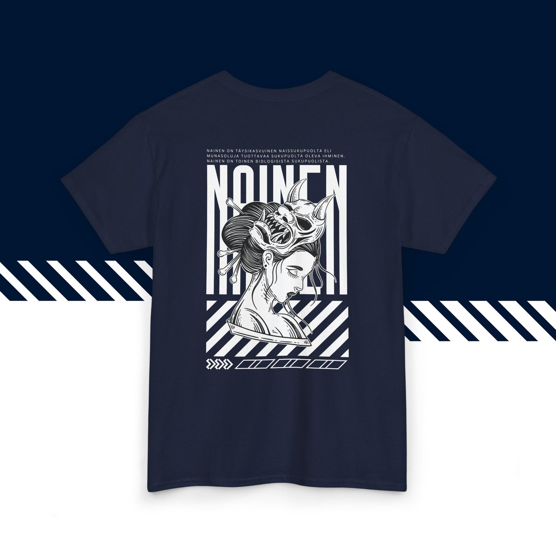 Tummansininen puuvillainen suomi paidat, hauskat printtipaidat, Nainen -selkäpainatus, naisten ja unisex-malli.